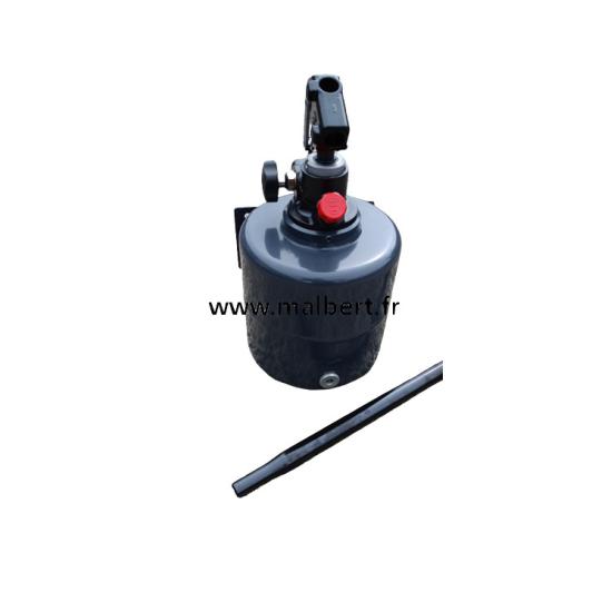 Pompe manuelle 6L acier avec levier